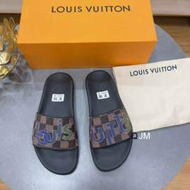 Picture of Louis Vuitton Slippers _SKULVsz35-45HY0103353
